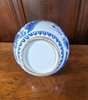 AA39 A Chinese blue and white porcelain garlic‑neck bottle vase, dating to the late Ming dynasty,