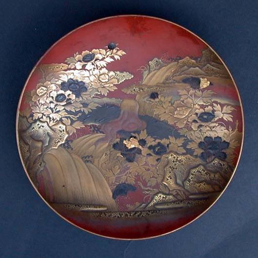 H731 Japanese lacquer dish, 19th century, signed Shokisai