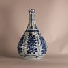 W906 Chinese kraak bottle vase, Wanli (1573-1619)