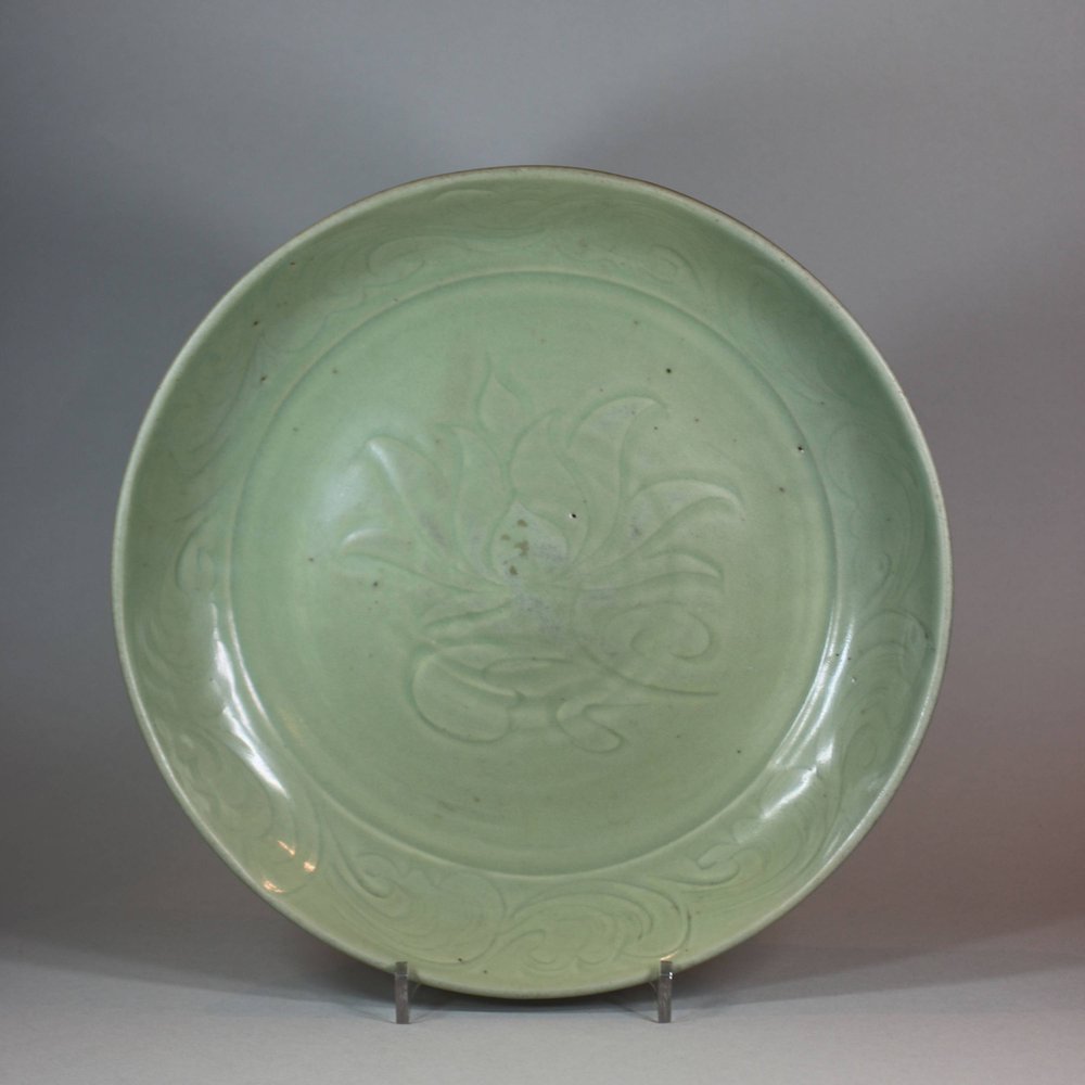 JB68 Longquan celadon dish, Ming dynasty (1368-1626)