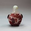 K322 Red overlay glass snuff bottle, 19th century