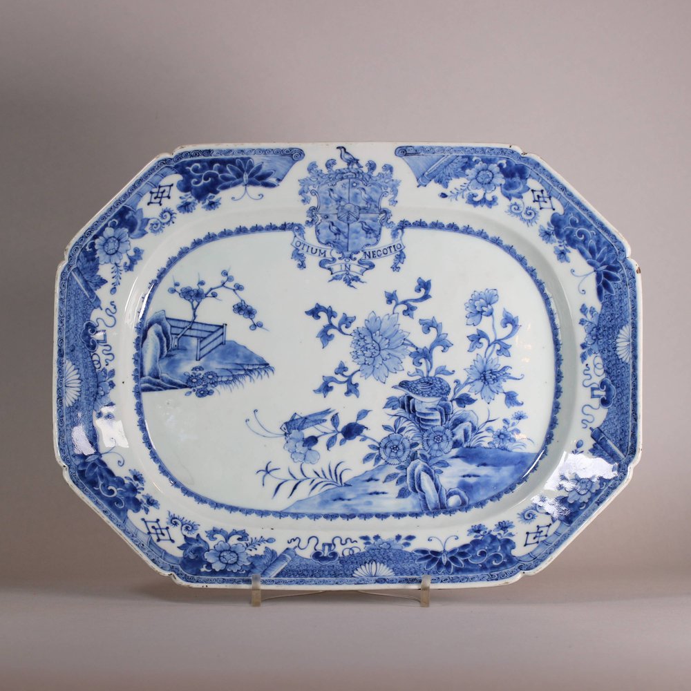 MW193 Blue and white armorial platter, Qianlong (1736-95)
