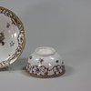 P431 Famille rose teabowl and saucer, Qianlong (1736-95)