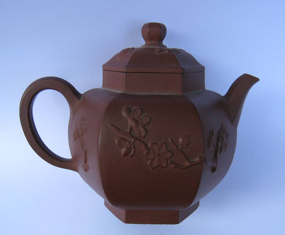 Q460 Fine 18th century Chinese Yixing hexagonal teapot and  domed