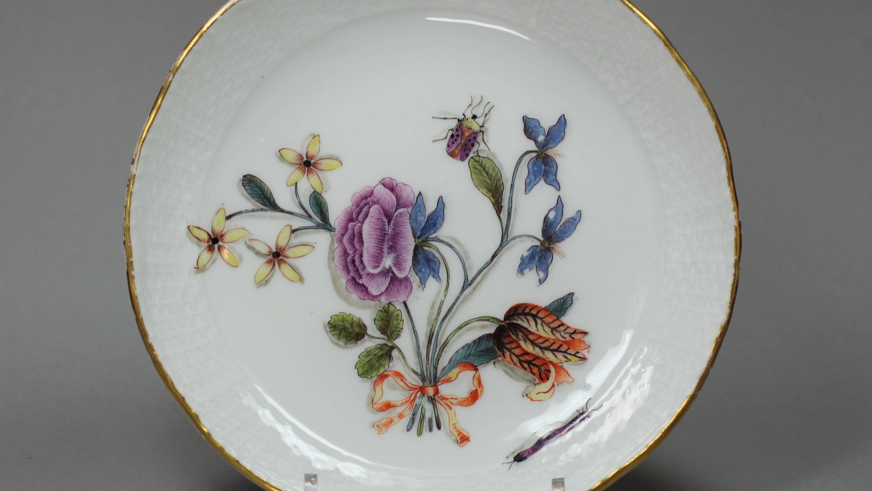 Meissen Saucer, Circa 1740-45, with Ozier Moulded Borders