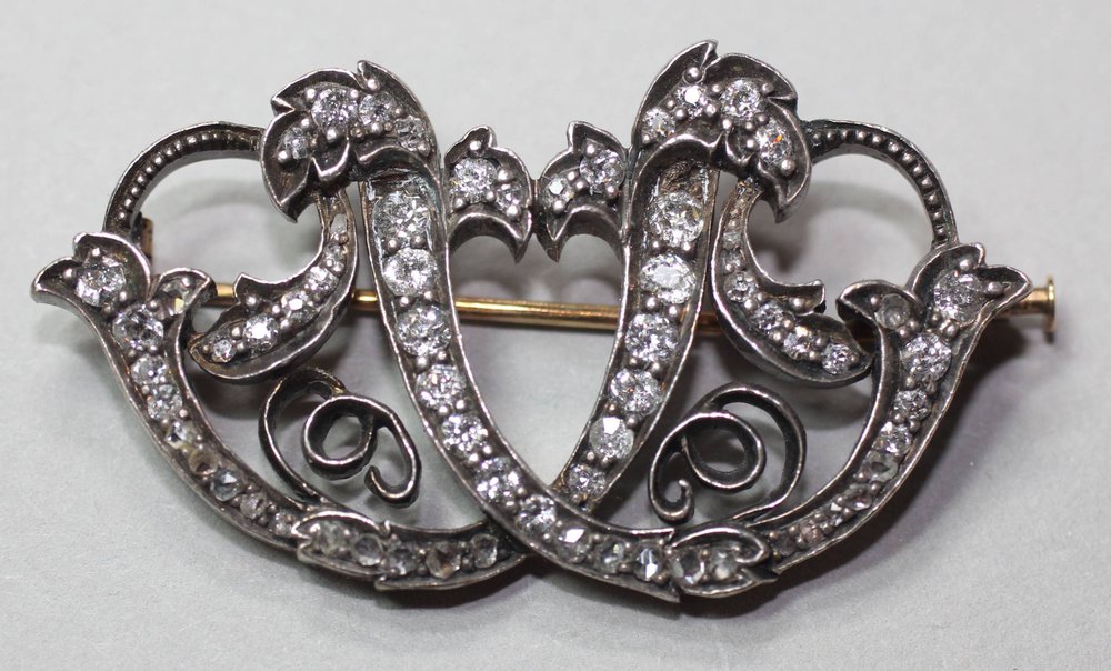 R987 Victorian diamond brooch, (1837-1901)