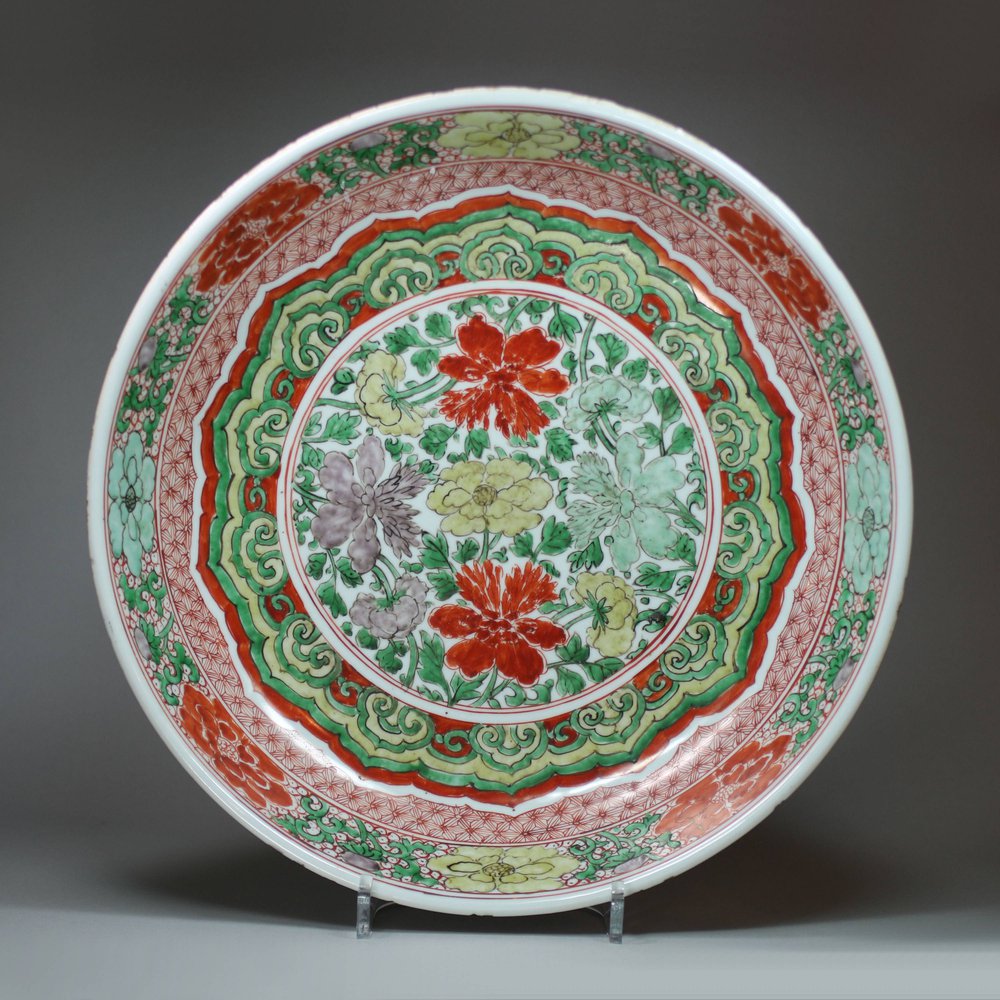 U101 Famille verte dish, Kangxi (1662-1722)