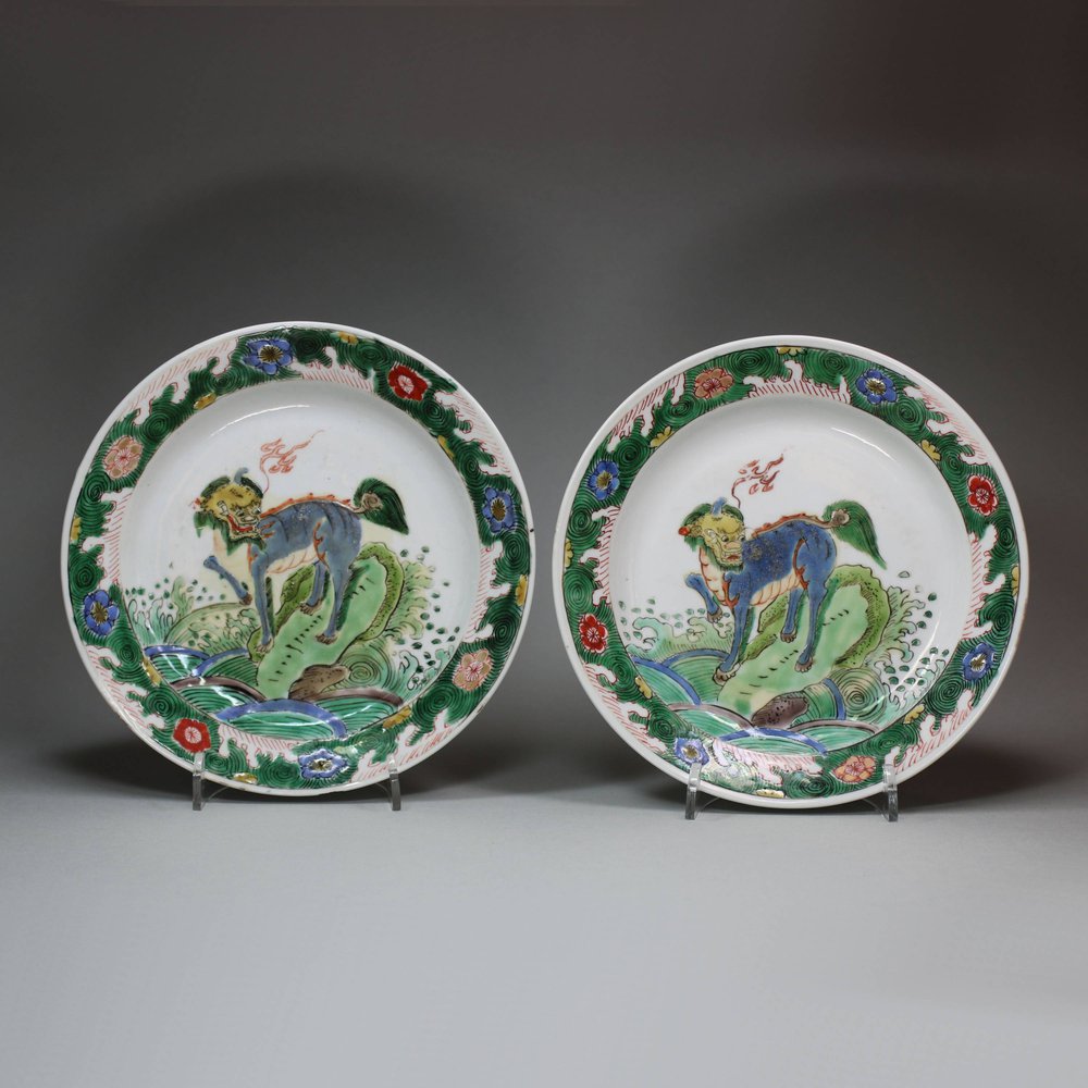 U359 Pair of famille verte saucers, Kangxi (1662-1722)