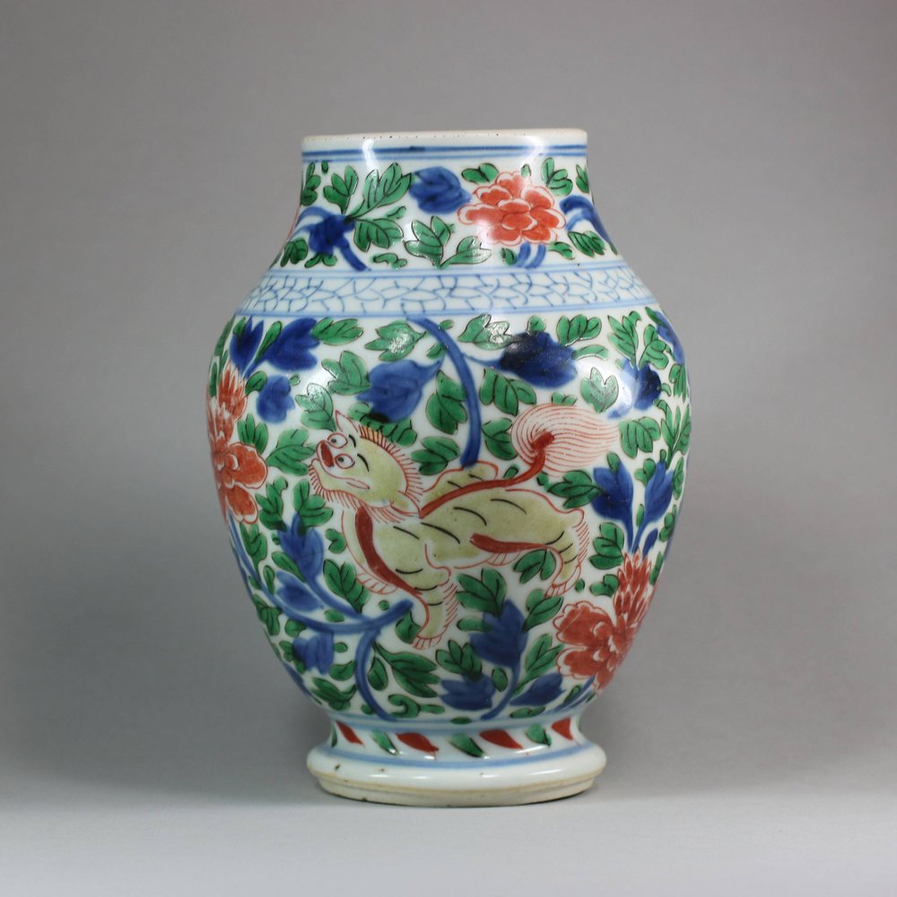 U455 Small Chinese wucai baluster vase, Shunzi (1644-61)