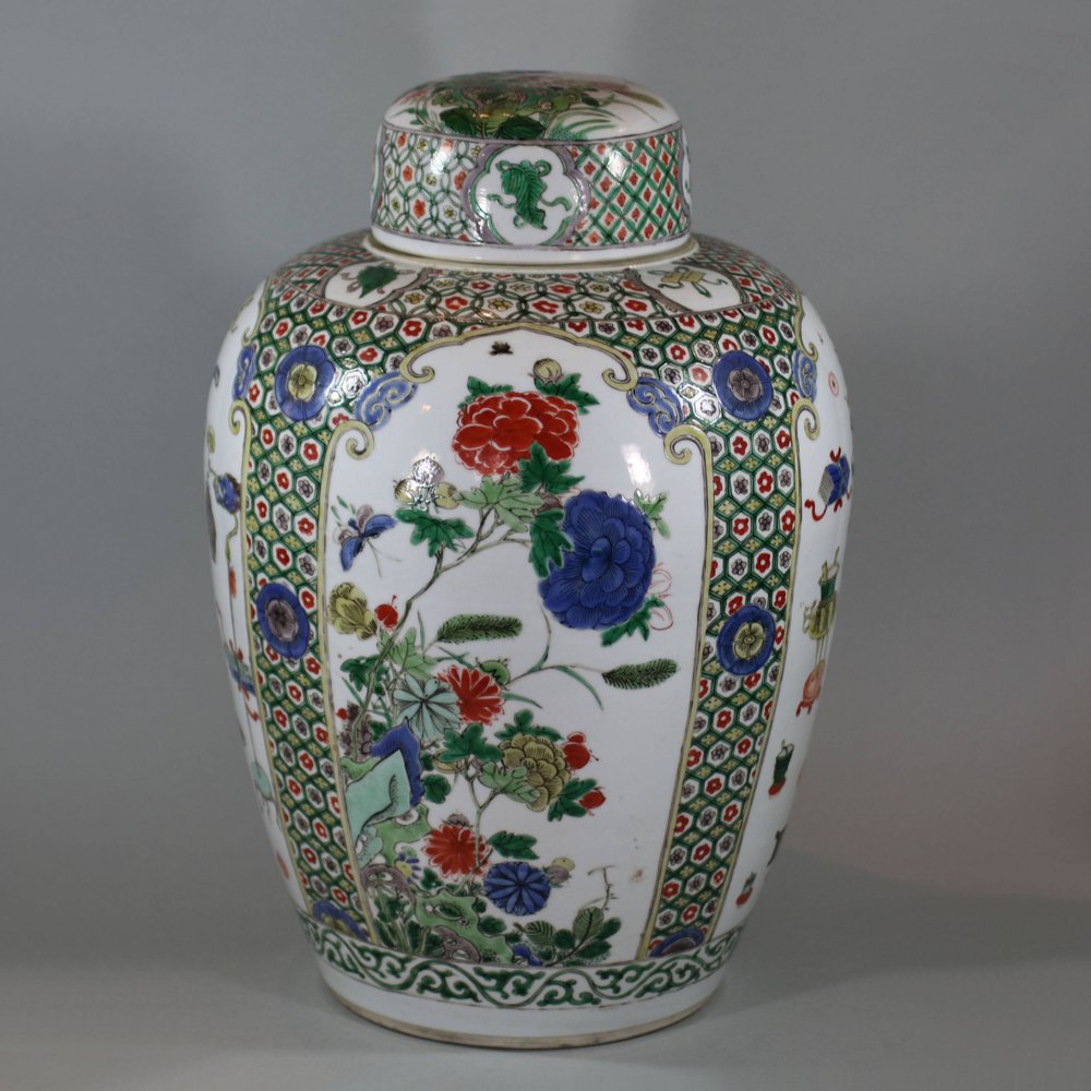 U668 Famille-verte ovoid jar and cover, Kangxi (1662-1722)