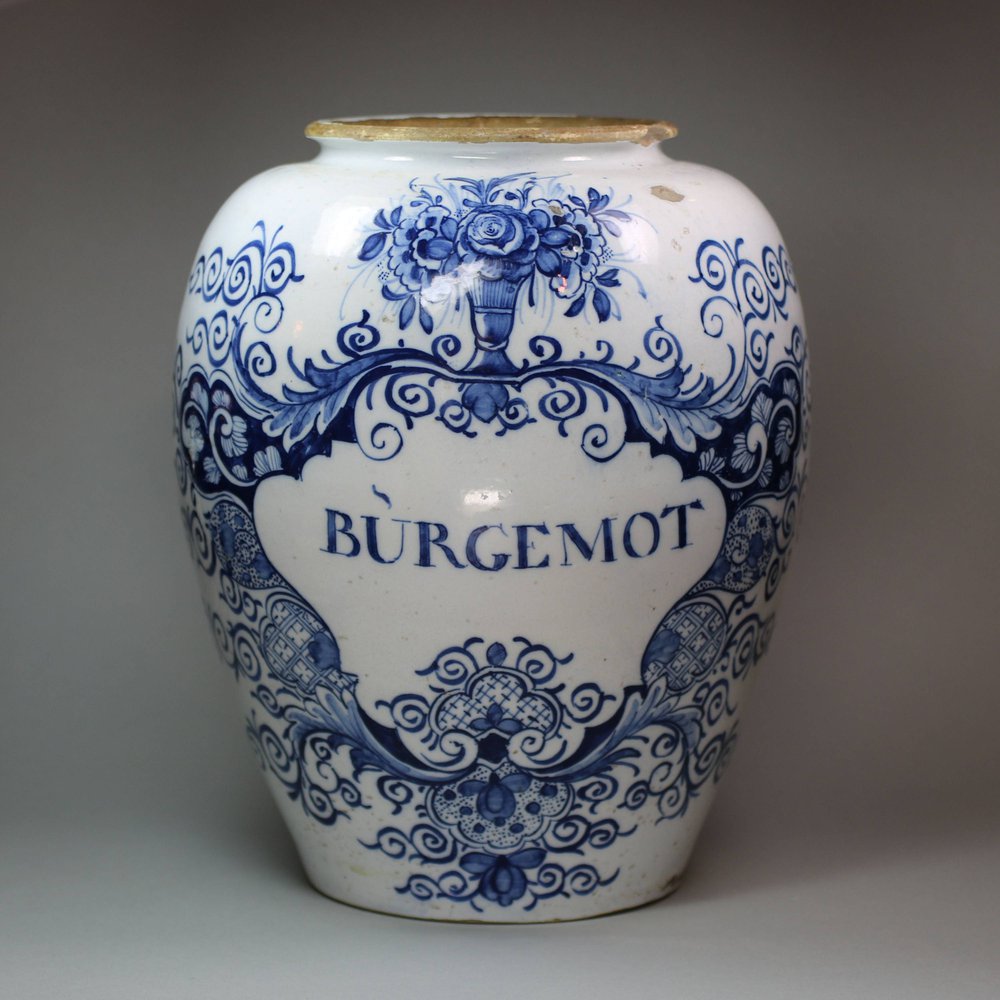 U84 Dutch Delft blue and white tobacco jar, 18th century