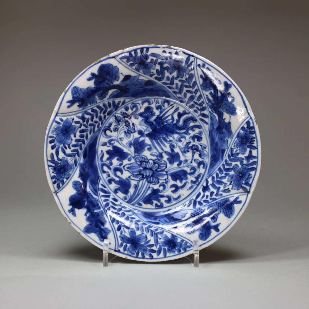 U88 Small Chinese blue and white moulded dish