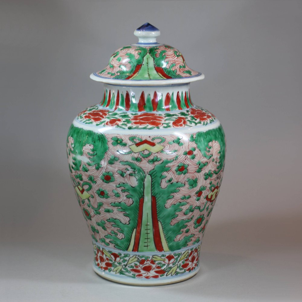 U930 Wucai transitional vase and cover, 17th century