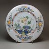 V235 Faenza faience plate, decorated in the Chinese style in blue