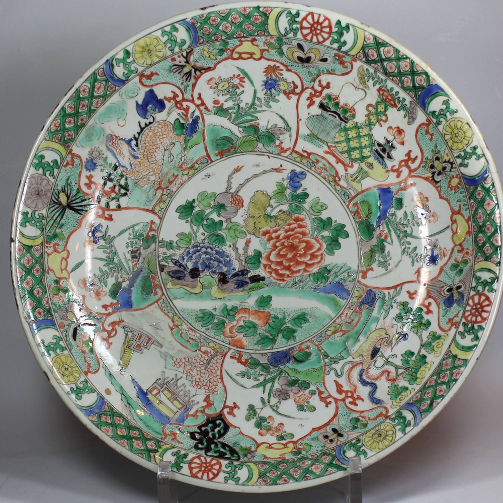V664 Famille verte dish, Kangxi (1662-1722)