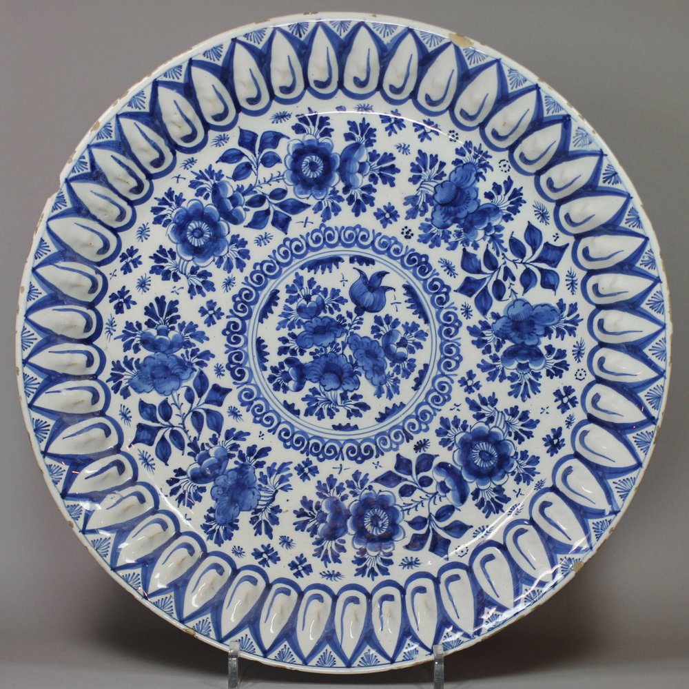 V727 Dutch Delft blue and white charger, 18th century