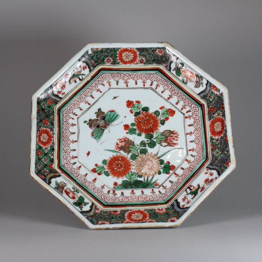 W117 Famille verte octagonal tazza, Kangxi (1662-1722)