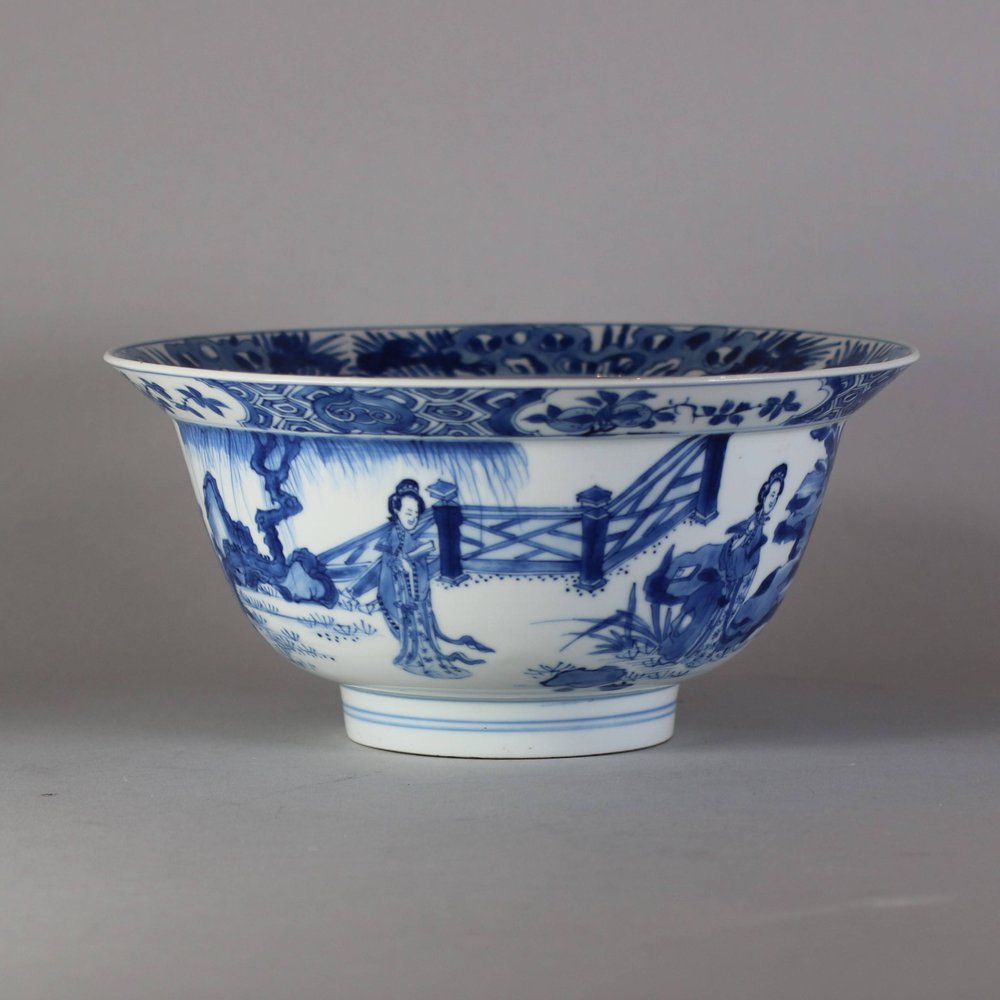 W251 Fine Chinese blue and white ‘klapmuts’ bowl