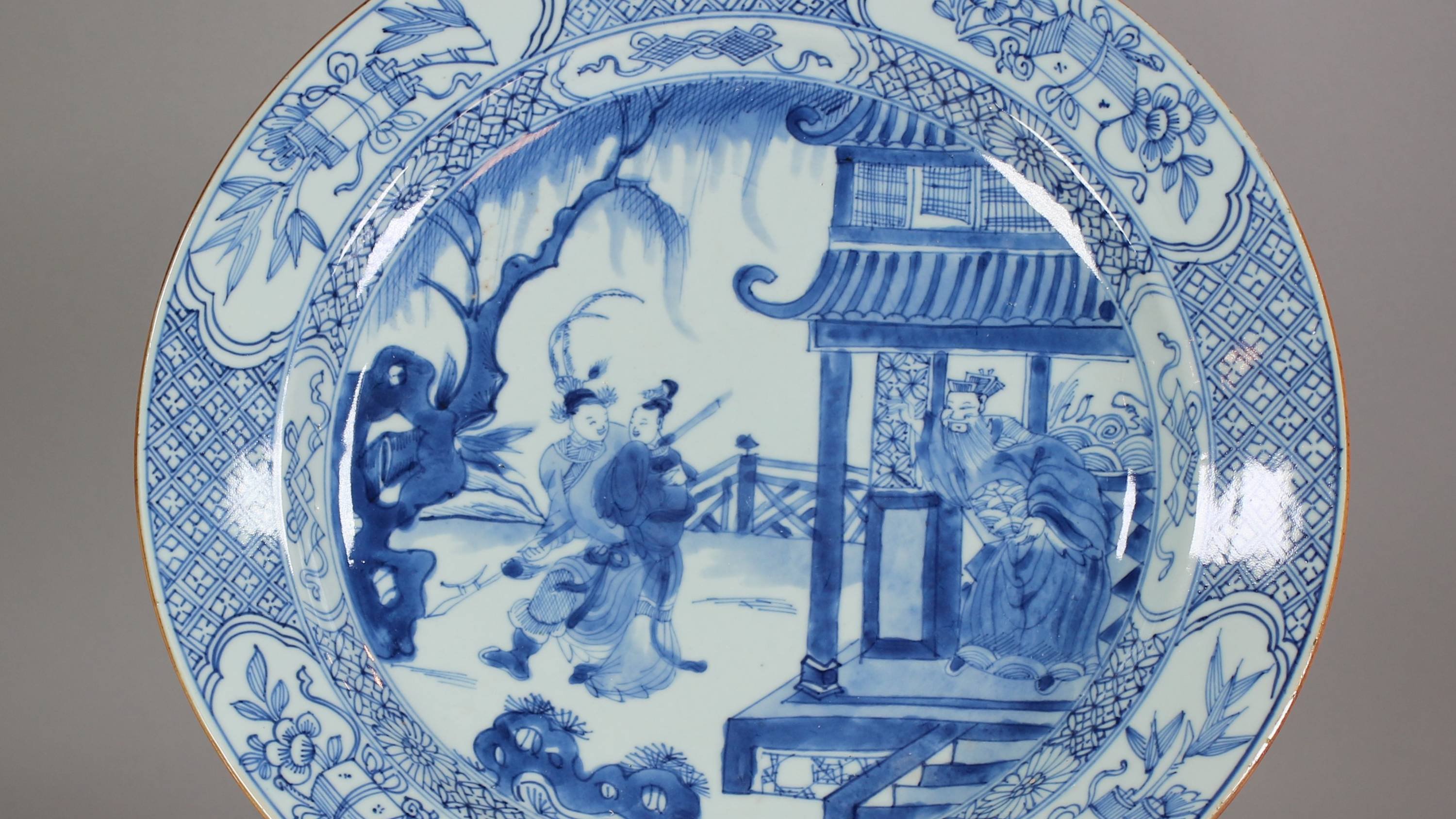 Large Chinese Blue and White Plate, Kangxi (1662-1722)