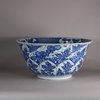 W517 Large Chinese blue and white bowl, Kangxi (1662-1722)