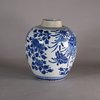 W534 Chinese ovoid blue and white jar Kangxi(1662-1722) decorated