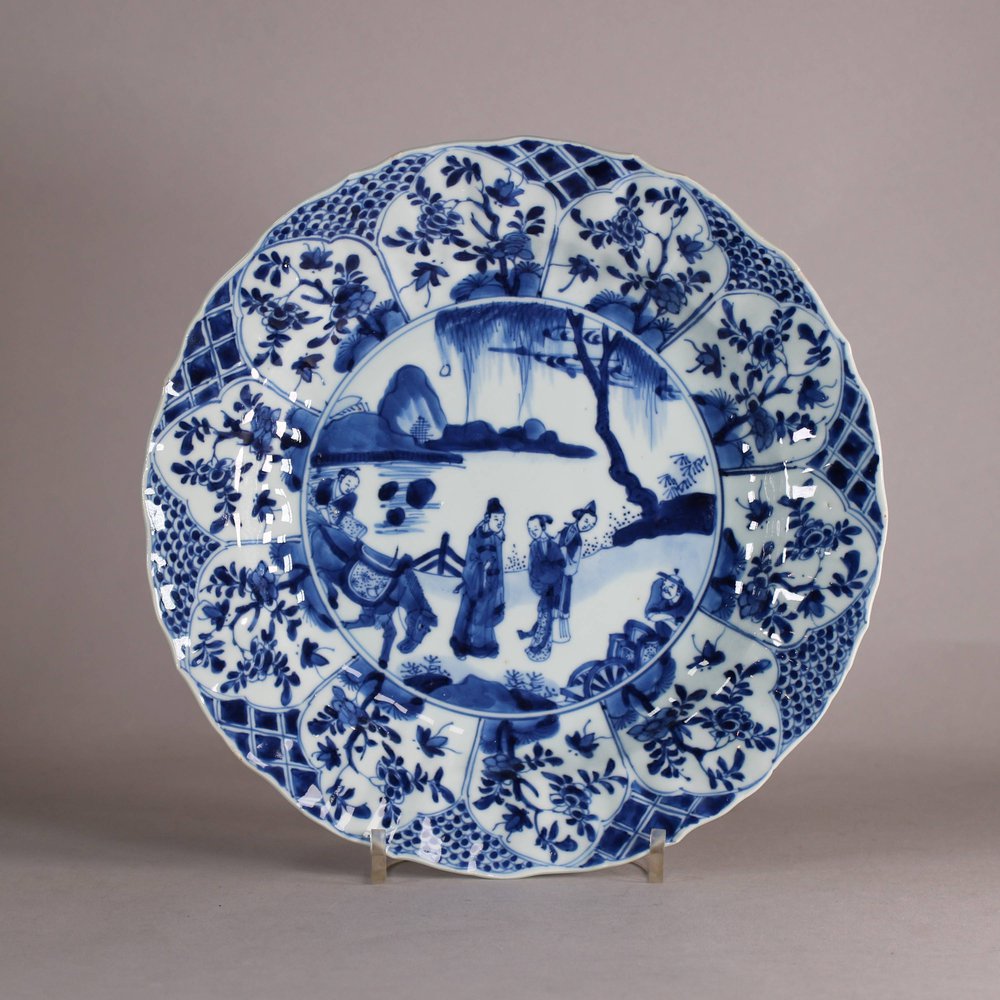 W559 Chinese blue and white plate, late Kangxi (1662-1722)