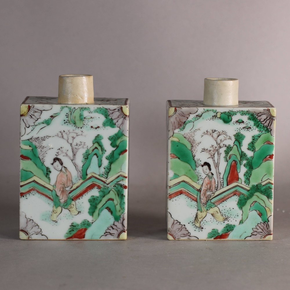 W663 Pair of Chinese famille verte tea caddies, Kangxi (1662-1722)