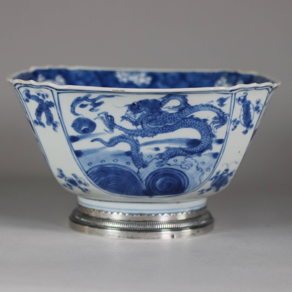W672 Chinese blue and white square bowl with silver mount, Kangxi (1662-1722)
