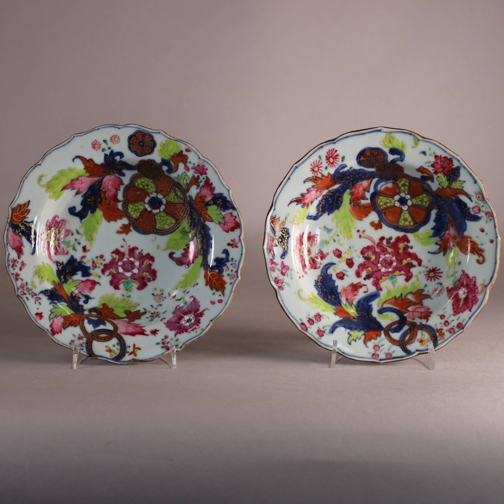 W680 Pair of Chinese pseudo tobacco leaf plates, Qianlong (1736-95)
