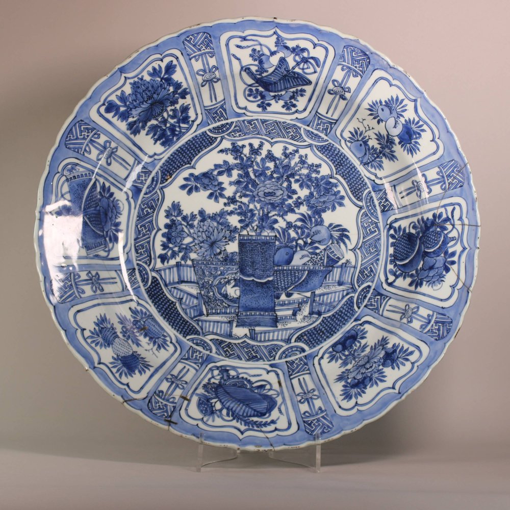 W763 Massive Chinese blue and white Kraak charger, Wanli (1573 - 1619),