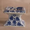 W805 Chinese blue and white pedestal salt, Kangxi (1662-1722)