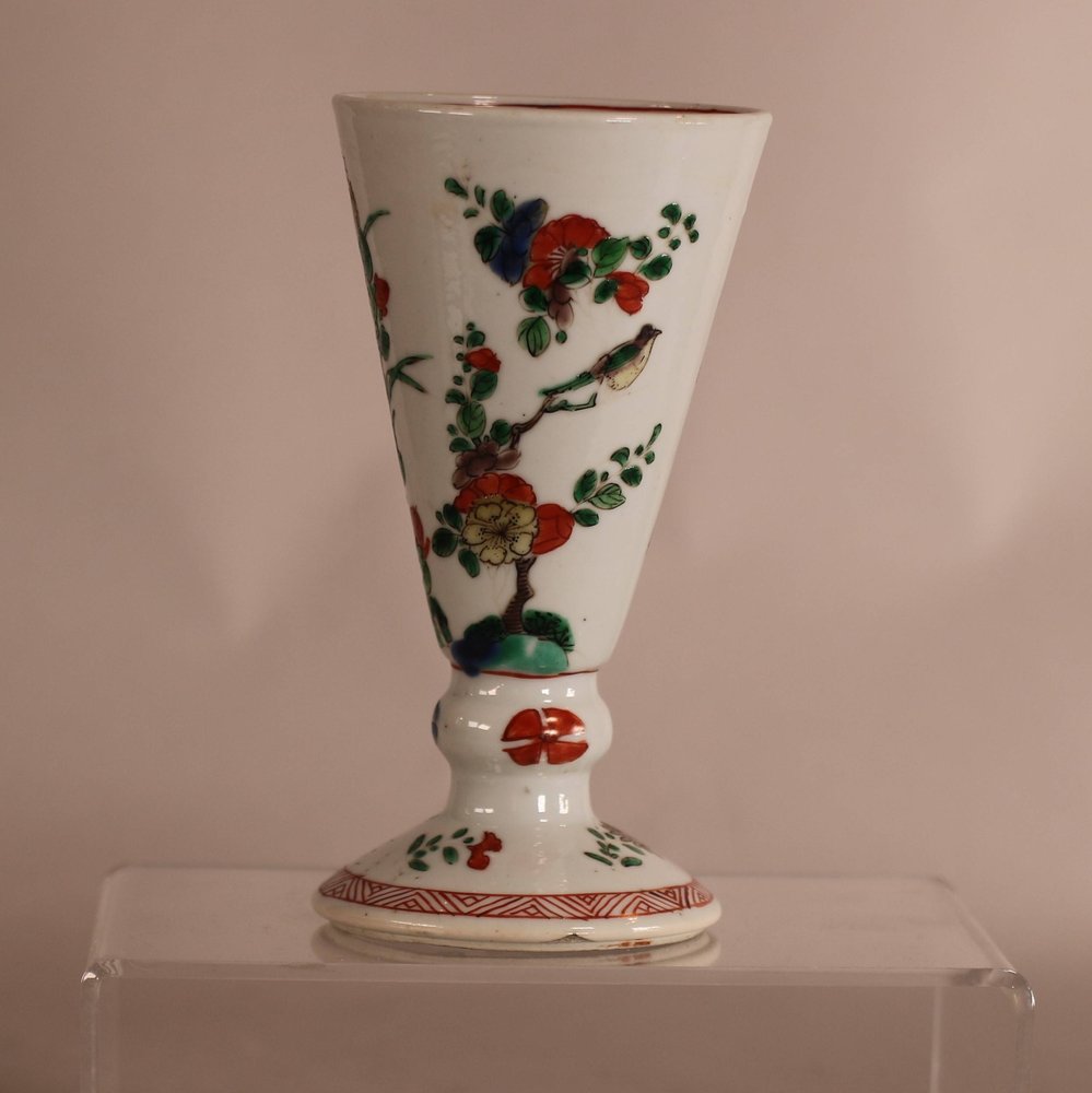 W884 A Chinese Famille Verte goblet, Kangxi,(1662-1722) after a 17th century glass