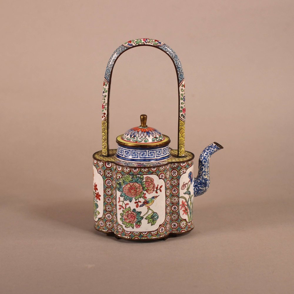 W918 A Chinese Qianlong enamel teapot and cover, with looped fixed handle,