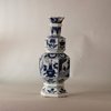 W967 Chinese blue and white hexagonal porcelain vase, Kangxi (1662-1722),