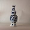 W967 Chinese blue and white hexagonal porcelain vase, Kangxi (1662-1722),