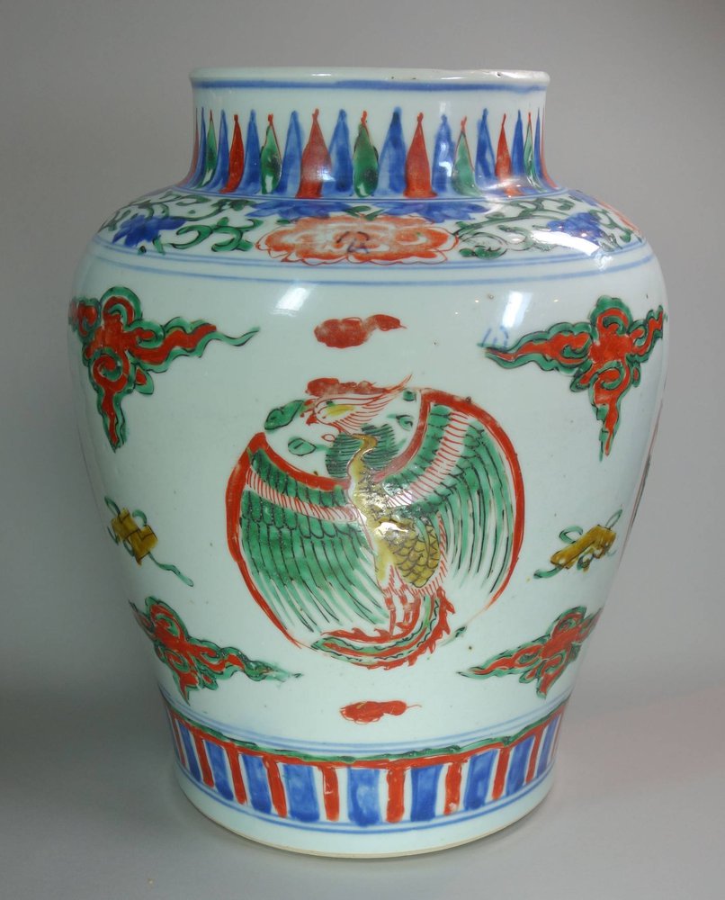 X208 Wucai 'phoenix' baluster jar, Chongzhen (1628-43)