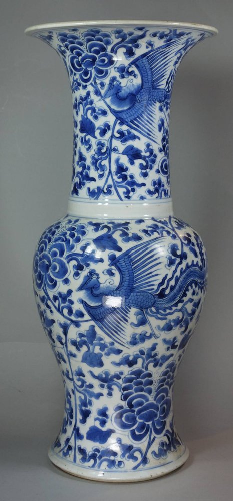 X355 Blue and white yen yen vase, Kangxi (1662-1722)
