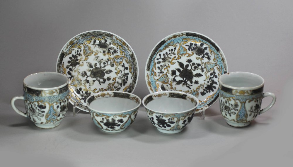 X473 Pair of Chinese teabowls, teacups and saucers
