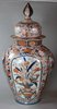 X49 An octagonal Japanese imari vase and cover, Edo period