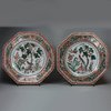 X738 Pair of octagonal famille verte dishes, Kangxi (1662-1722)