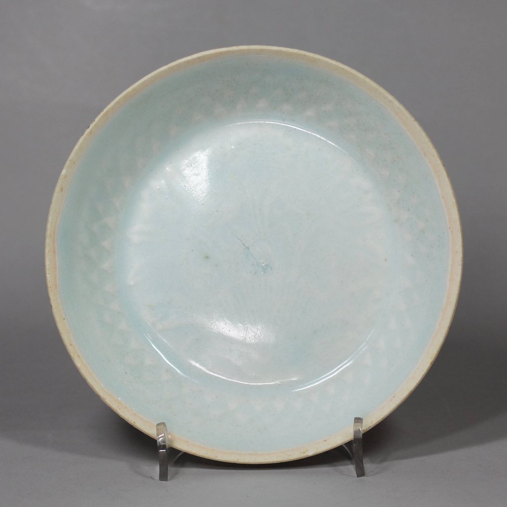 X750A Small shallow qingbai dish with moulded decoration