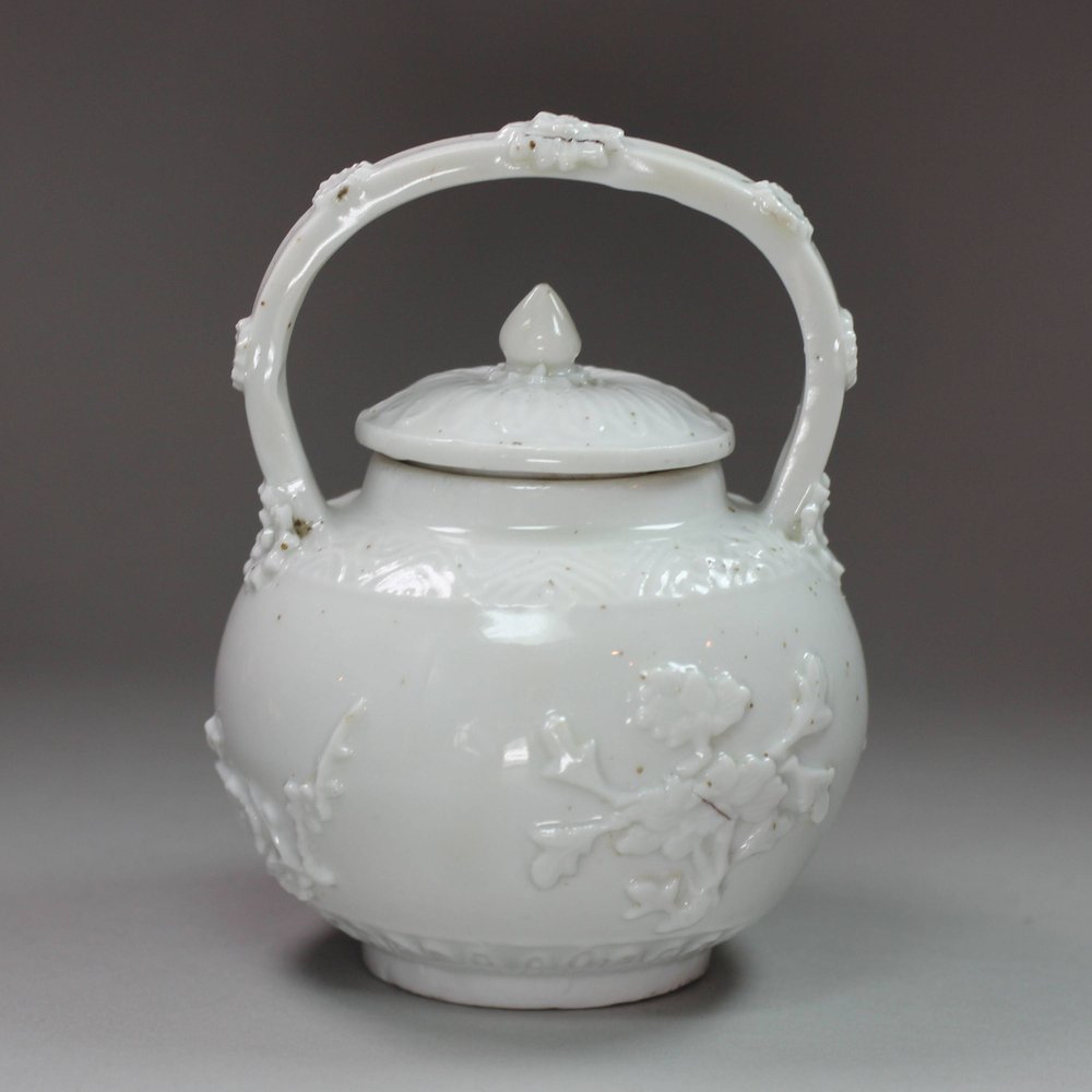 X877 Rare Chinese blanc de chine pot and cover